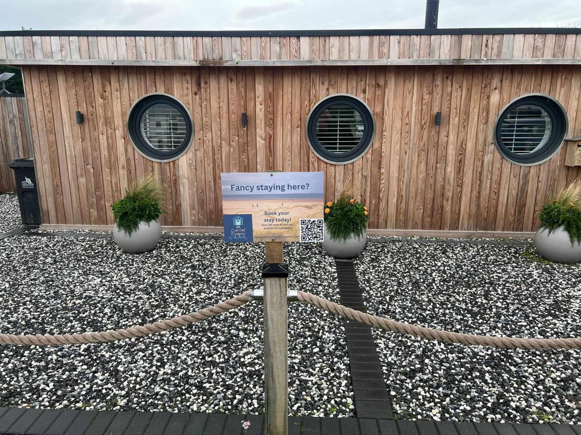 Humberston Boathouse Lodge & Hot Tub - Cleethorpes Beach Cabin Chalet Dış mekan fotoğraf